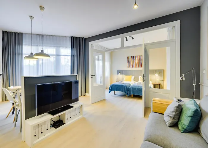 Sunny Terrace By Oneapartments *