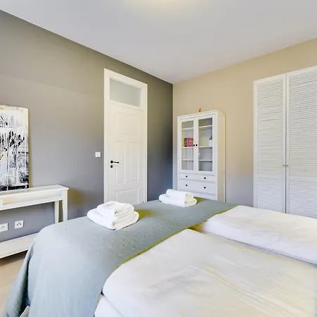 Sunny Terrace By Oneapartments *